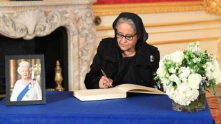 PM pays her last tribute to Queen Elizabeth II