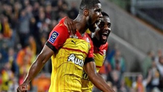 Lens beat Troyes to go top of Ligue 1