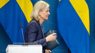 Swedish PM resigns after right, far-right poll win