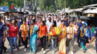 সাফজয়ী ৫ পাহাড়ি কন্যাকে সেই বিদ্যালয়ের সংবর্ধনা