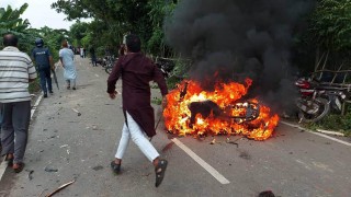 বিএনপি নেতার গাড়ি বহরে হামলা, আহত শতাধিক