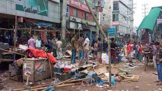 ঢাকাপ্রকাশ-এ সংবাদ প্রকাশের পর ফুটপাতে উচ্ছেদ অভিযান