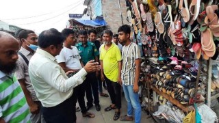 নিউ মার্কেটে ডিএসসিসির অভিযান, শতাধিক অস্থায়ী দোকান উচ্ছেদ