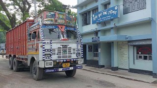 হিলি বন্দর দিয়ে আমদানি বন্ধ, কেজিতে বাড়ল আতপ চালের দাম