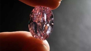 Rare pink diamond to go under hammer in Geneva