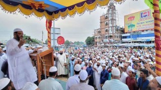 সরকার ইসলামকে ধ্বংসের মুখে ঠেলে দিয়েছে: চরমোনাই পীর