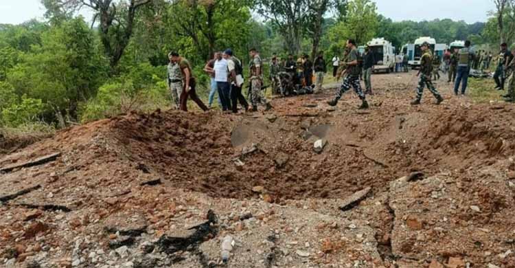 Ten Indian police killed in Maoist rebel attack