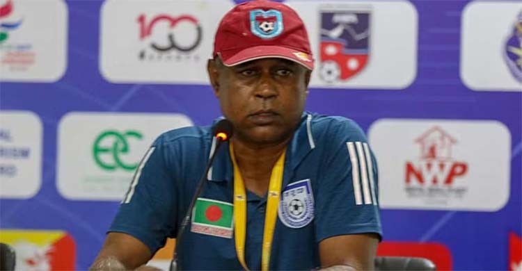 Choton optimistic with U-17 women's football team in Singapore