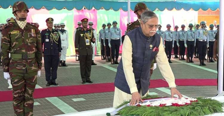 President pays tribute to Bangabandhu at Tungipara