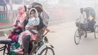 Dhaka’s air quality remains unhealthy this morning