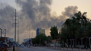 Fighting rages in Sudan as death toll passes 100