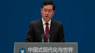 China foreign minister steps up threats against Taiwan