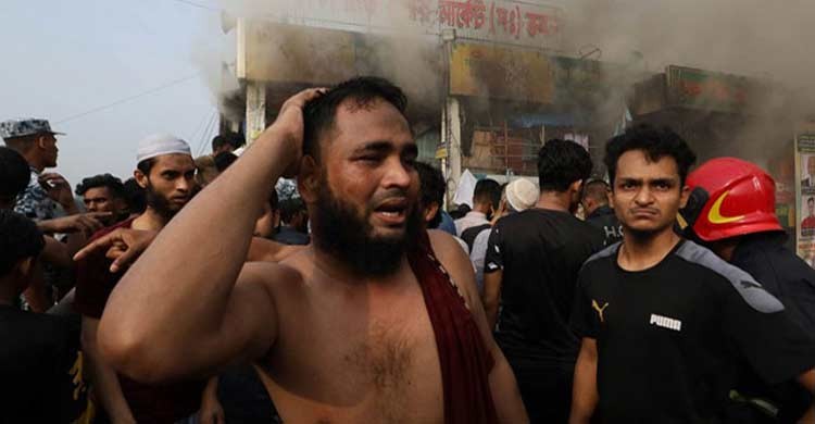 নিউ সুপার মার্কেটে আগুন: ক্ষতিগ্রস্ত ব্যবসায়ীদের ২৭ জিডি