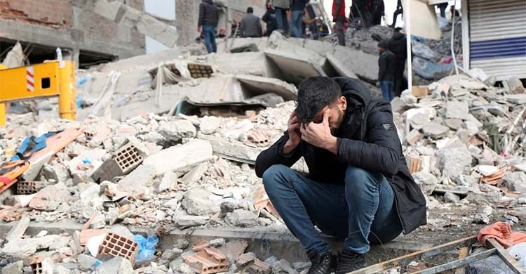 Hopes fade as Turkey-Syria quake toll at 17,500