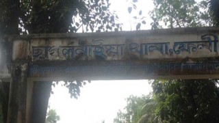 ফেনীতে ছিনতাইকালে জনতার হাতে রোহিঙ্গা আটক