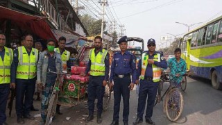 থ্রি হুইলার বন্ধে সাভারে হাইওয়ে পুলিশের বিশেষ অভিযান