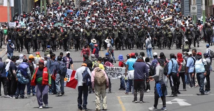 13 killed in Peru clashes amid new anti-government protests