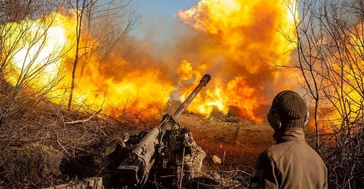 'Fierce' battle in Ukraine for Vugledar near Donetsk