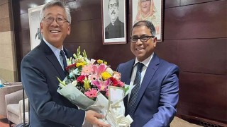 US Assistant Secretary Donald Lu arrives in Dhaka