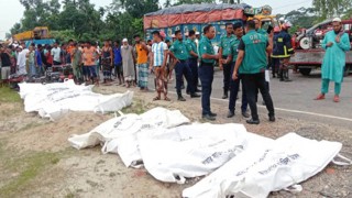 সিলেটে ট্রাক-পিকআপের সংঘর্ষে ১৪ শ্রমিক নিহত