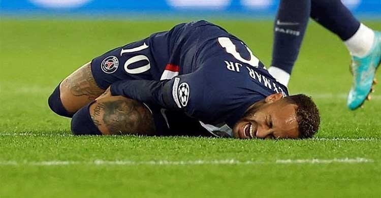 Neymar ankle surgery to be led by British specialist