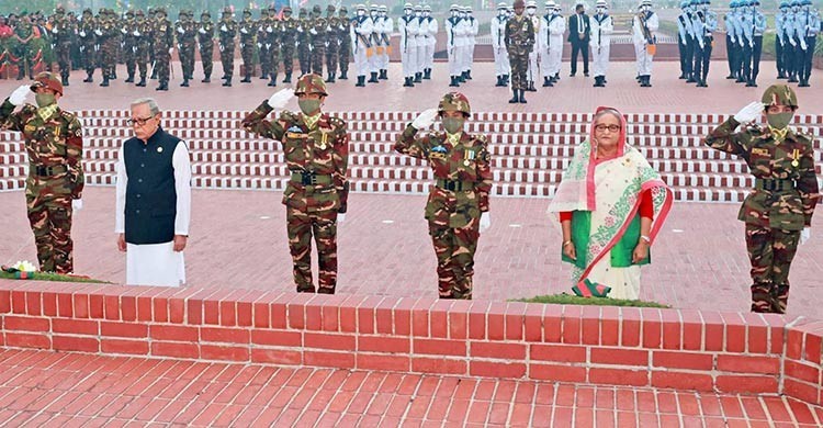 President, PM pay homage to Liberation War martyrs