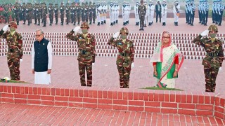 বীর শহীদদের প্রতি রাষ্ট্রপতি-প্রধানমন্ত্রীর শ্রদ্ধা