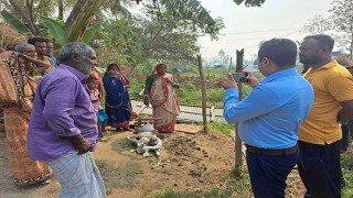 আশুলিয়ায় হিন্দু পরিবারের বাড়িঘর ও মন্দির ভাঙচুর