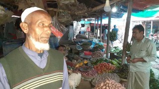 ‘সবজি-ভাতই জোঁটে না গরু-খাসি জুঁটবে কোন ভাগ্যে’