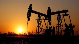 Oil prices fall amid recession fears