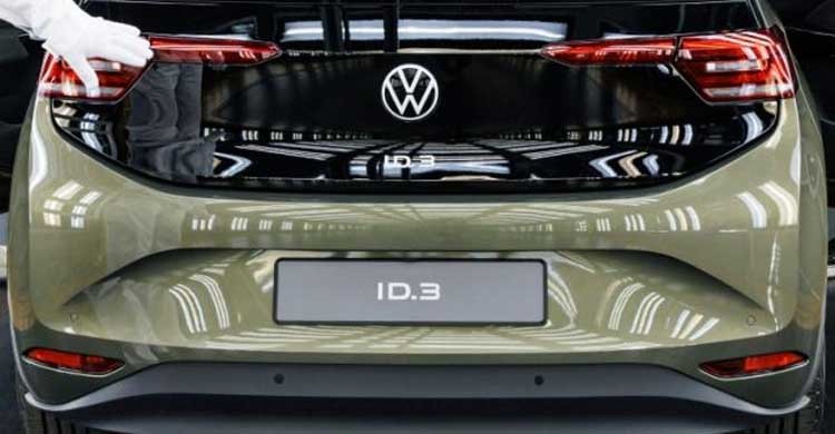 VW joins e-car price war as global rivalry heats up