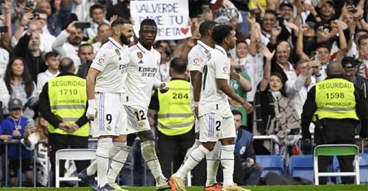 Rodrygo raises fist in Vinicius tribute as Madrid beat Rayo