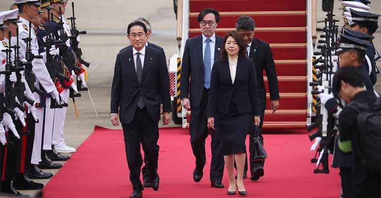 Japanese PM says his 'heart aches' over Korea's colonial-era suffering