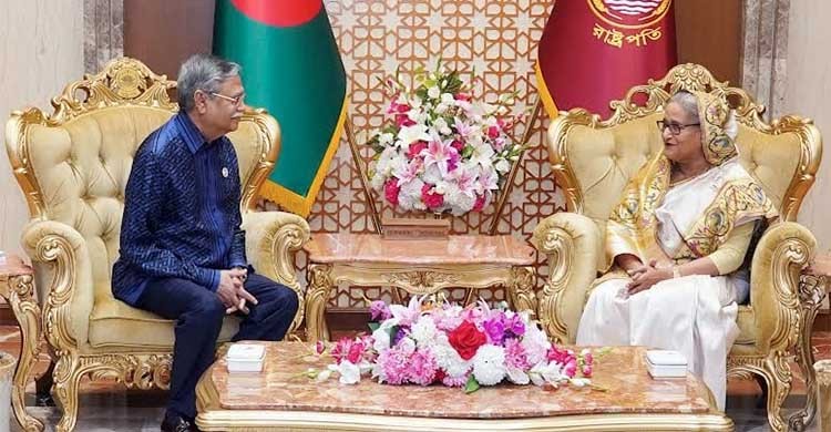 PM calls on President