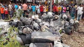 সাভারে সিলিন্ডার রিফিল কারখানায় বিস্ফোরণ, দগ্ধ ৫