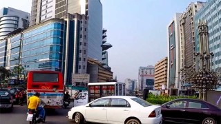 Dhaka's air quality 'moderate' this morning