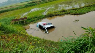 অ্যাম্বুলেন্স নিয়ে ঘুরতে বেরিয়ে প্রাণ গেল যুবকের