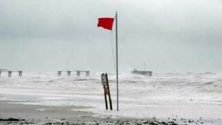 সমুদ্রবন্দরে ১ নম্বর সতর্ক সংকেত