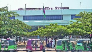 বিদেশে পালানো ঠেকাতে শাহ আমানত বিমানবন্দরে কড়া নজরদারি