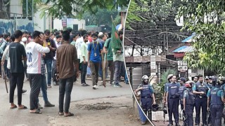 আপনাদের হাতে লাঠি কেন, আমরা আজও সহনশীল থাকবো: বাড্ডা থানার ওসি