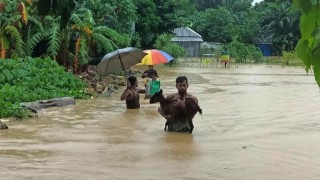 ভাসছে ১৩ জেলা, ভয়াবহ বন্যার কবলে ৩৬ লাখ মানুষ