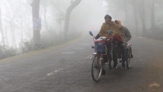 সর্বনিম্ন তাপমাত্রায় কাঁপছে দিনাজপুর, দুর্ভোগে খেটে খাওয়া ‍মানুষ