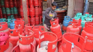 দাম বাড়ল এলপিজির, সন্ধ্যা থেকে কার্যকর