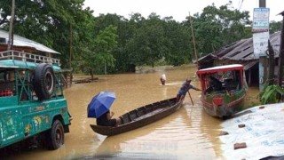 পাহাড়ি ঢলে সাজেকে আটকা ৭ শতাধিক পর্যটক