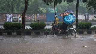 চার বিভাগে অতি ভারী বৃষ্টির আভাস, সিলেট-চট্টগ্রামে ভূমিধসের শঙ্কা