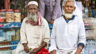 দেশের মানুষের গড় আয়ু ৭২ বছরেই স্থিতিশীল !