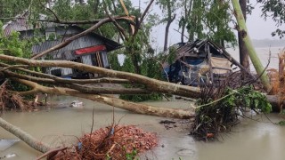 ঘূর্ণিঝড় রেমালে দেশের বিভিন্ন জেলায় ৬ জনের মৃত্যু