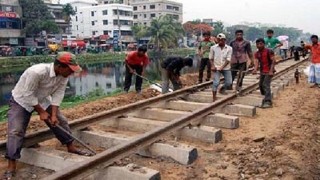 রেলওয়ের ওয়েম্যান পদে চাকরি পাওয়াদের সবাই স্নাতকোত্তর