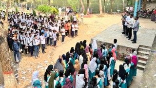 ৩১ দফা নিয়ে নওগাঁয় শিক্ষার্থীদের সঙ্গে কেন্দ্রীয় ছাত্রদলের মতবিনিময়