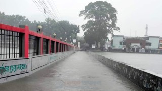 ভূঞাপুরে পানি নিষ্কাশনের অভাবে বিভিন্ন এলাকায় বৃষ্টির পানি, চরম ভোগান্তিতে পৌরবাসী